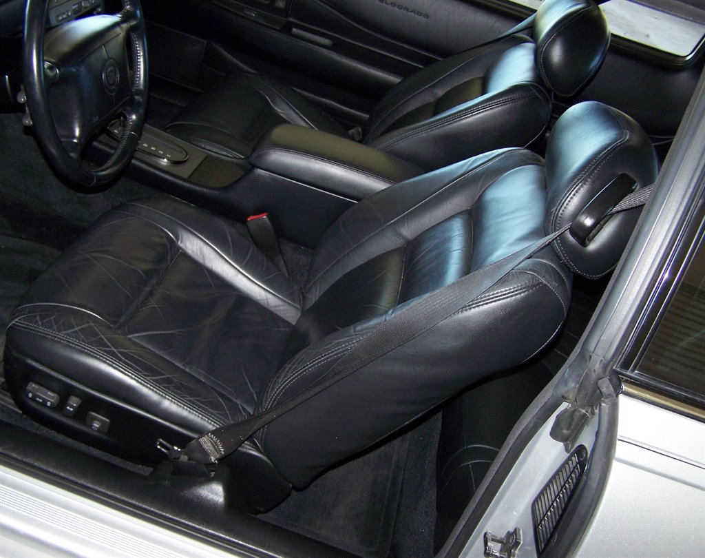 2000 Cadillac Eldorado ESC photo