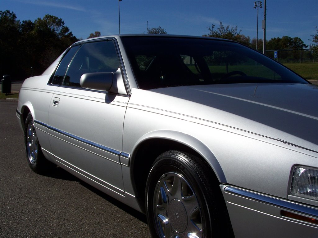 2000 Cadillac Eldorado ESC photo