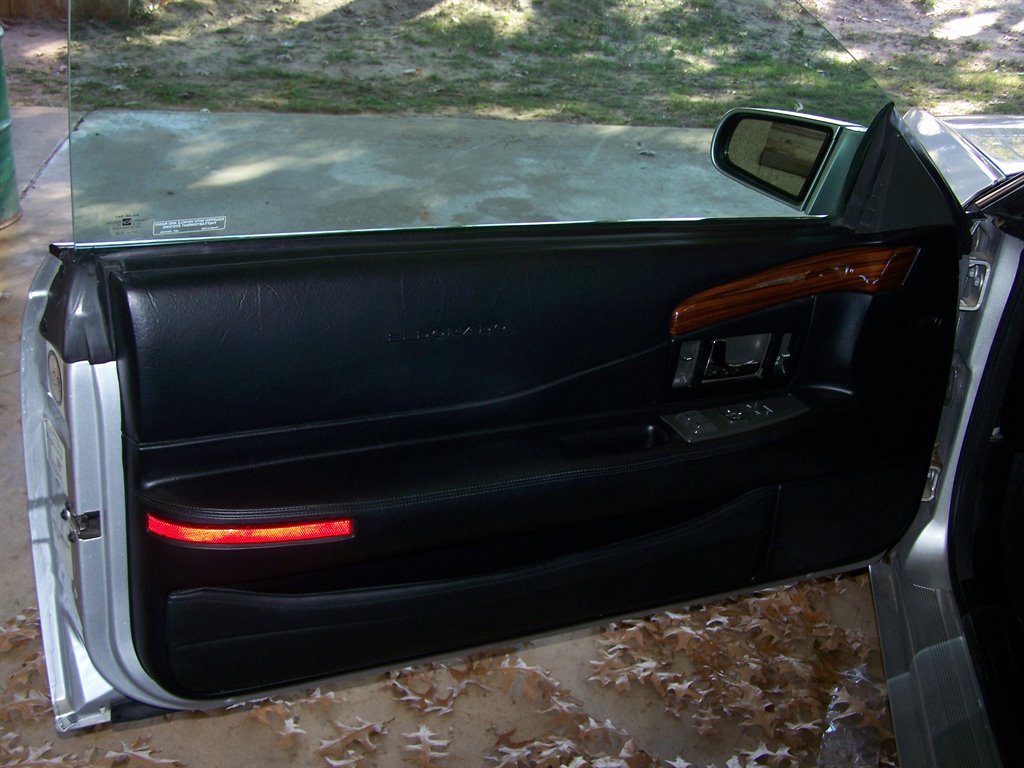 2000 Cadillac Eldorado ESC photo