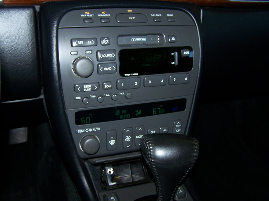 2000 Cadillac Eldorado ESC photo