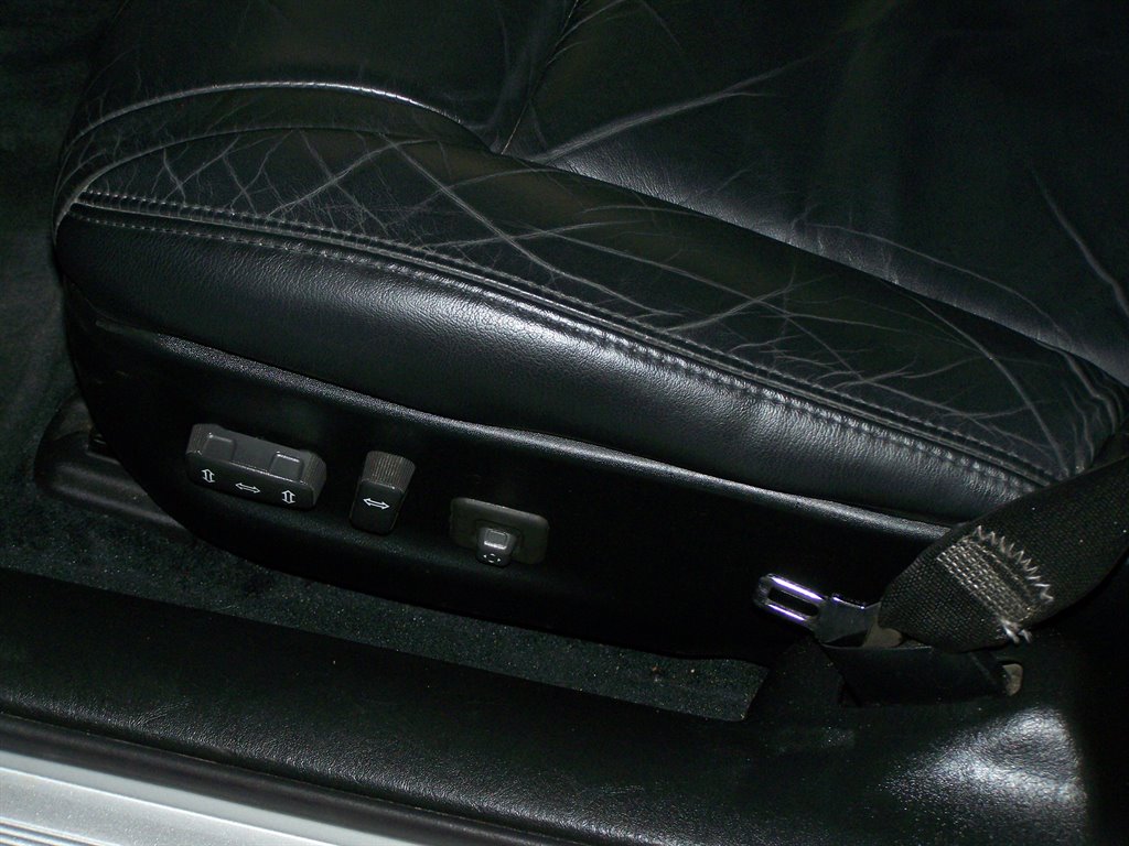 2000 Cadillac Eldorado ESC photo
