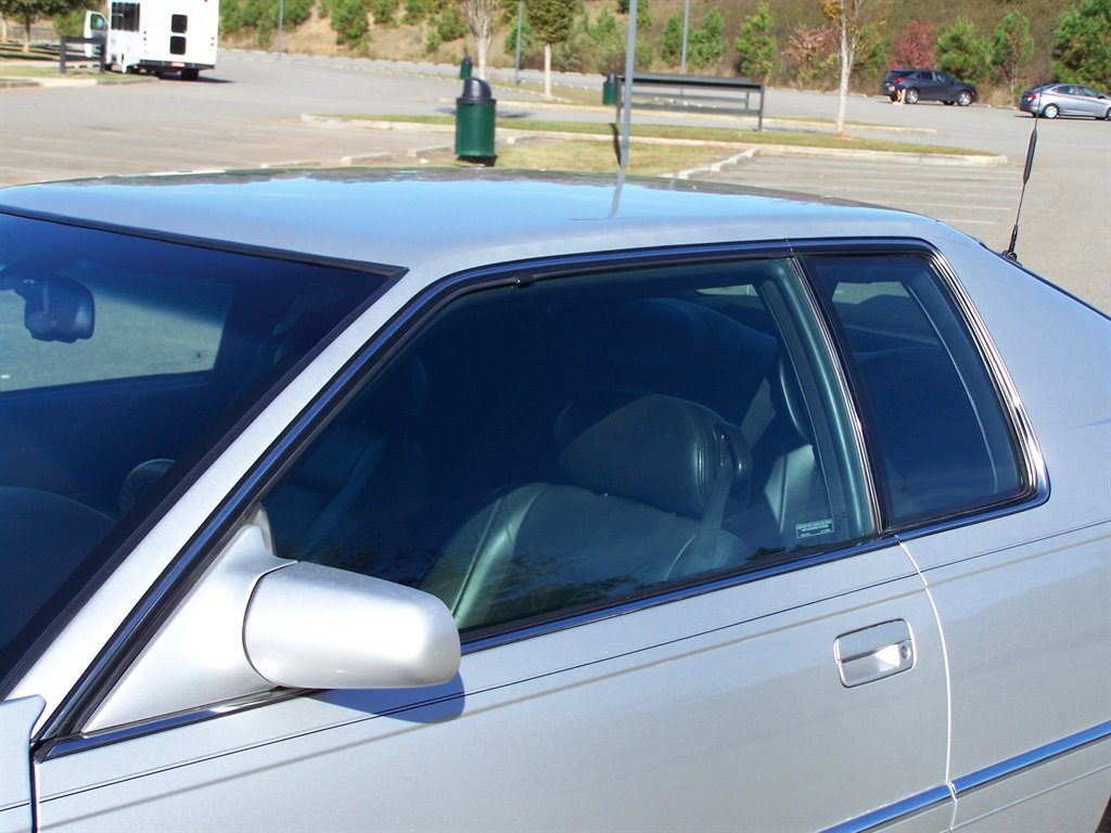 2000 Cadillac Eldorado ESC photo