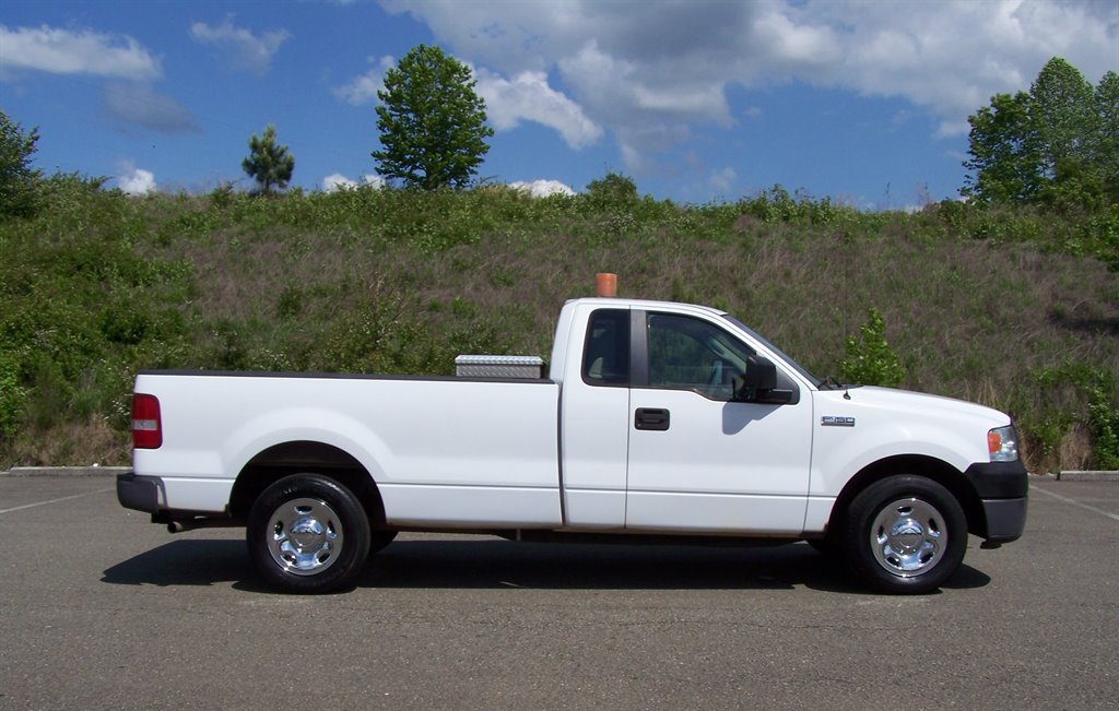 2008 Ford F-150 STX photo