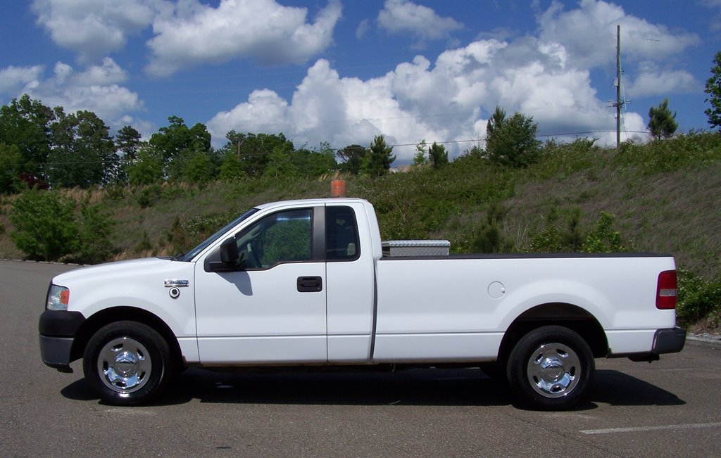 2008 Ford F-150 STX photo