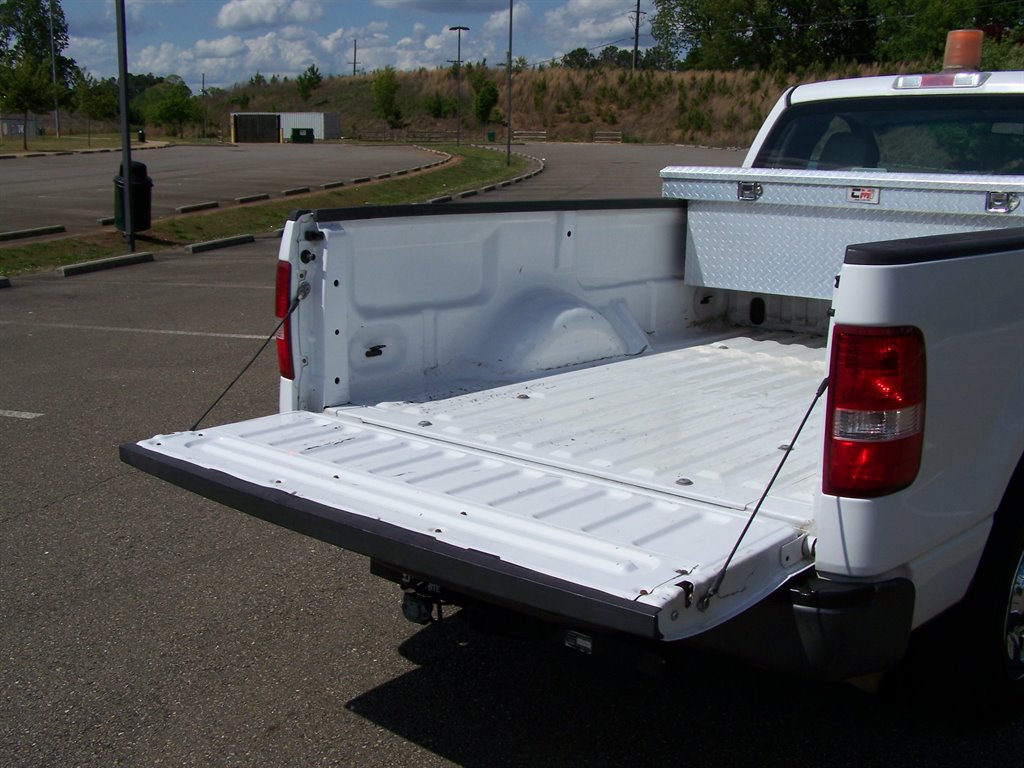 2008 Ford F-150 STX photo