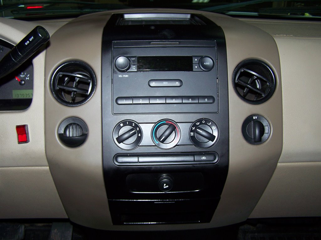 2008 Ford F-150 STX photo