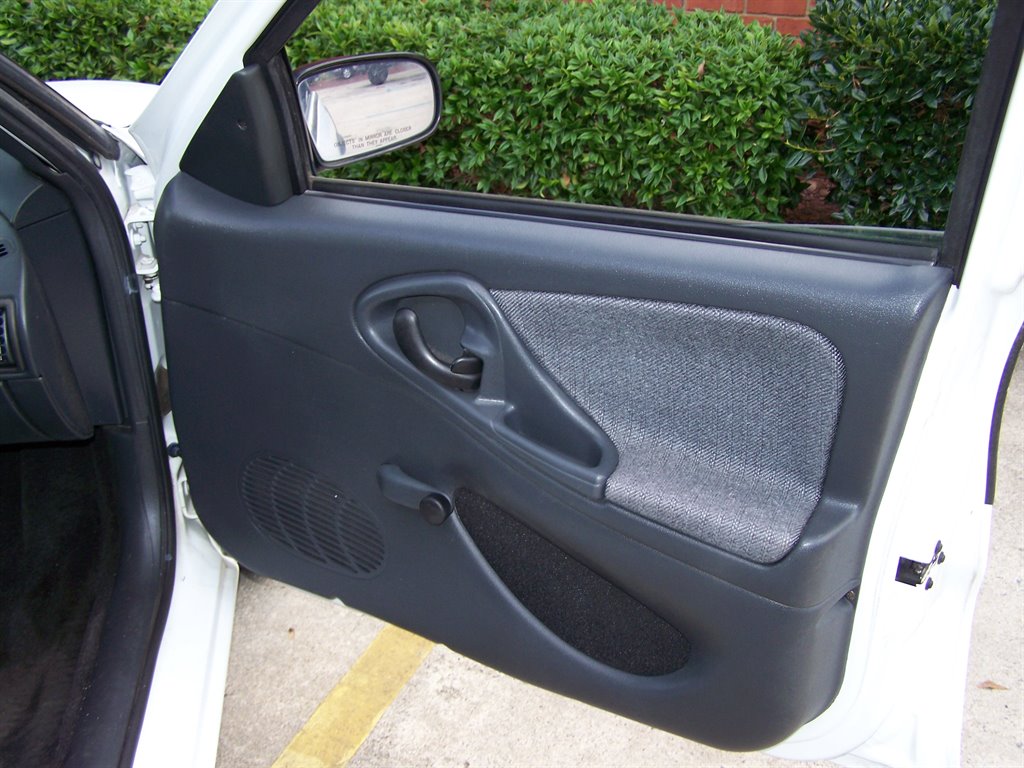 2001 Chevrolet Cavalier photo