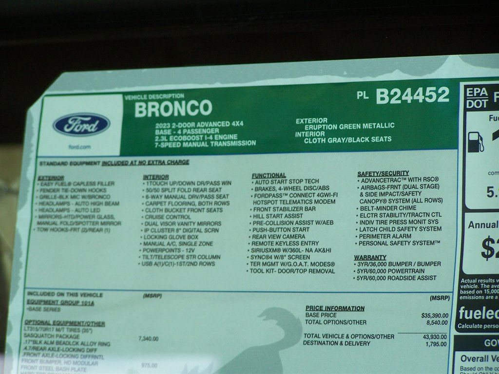2023 Ford Bronco Base Sasquatch photo