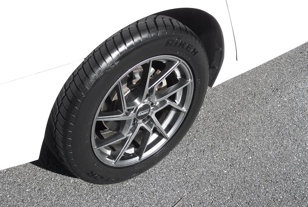 2016 Chevrolet Impala - $13,990