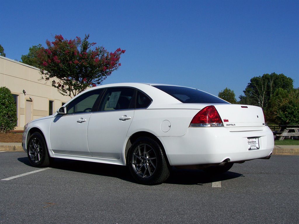 2016 Chevrolet Impala - $13,990