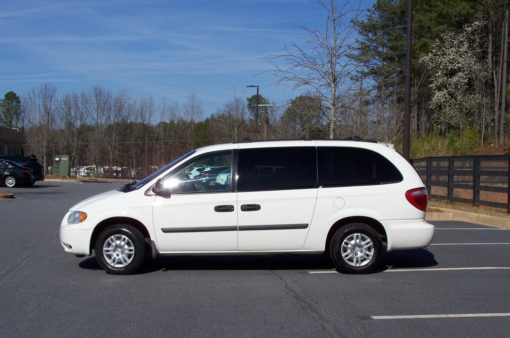 2006 Dodge Grand Caravan SE photo