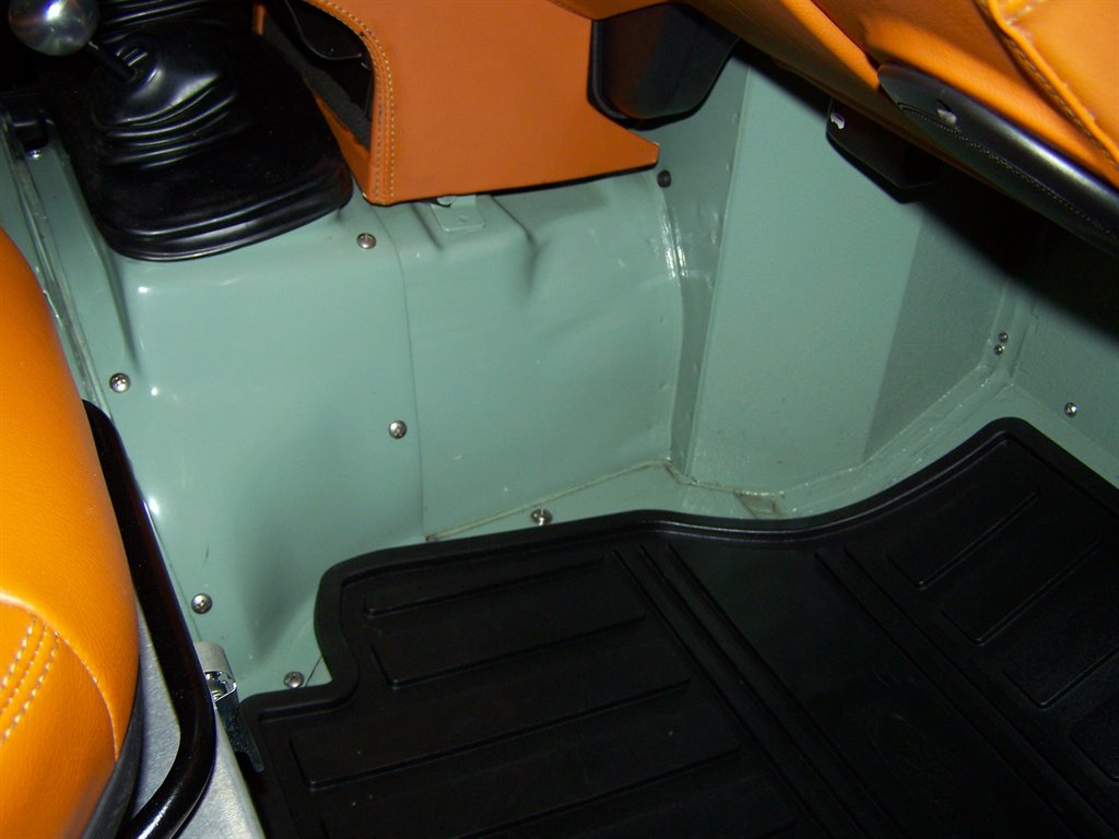 1995 Land Rover Defender - $110,890