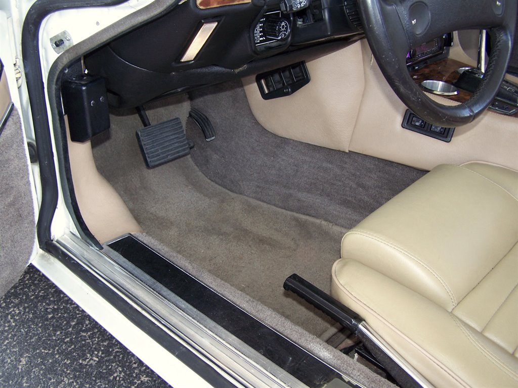 1989 Jaguar XJ-Series XJS photo