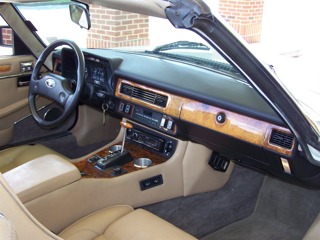 1989 Jaguar XJ-Series XJS photo