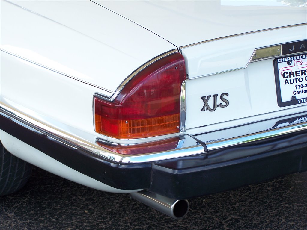 1989 Jaguar XJ-Series XJS photo