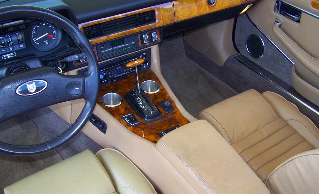 1989 Jaguar XJ-Series XJS photo