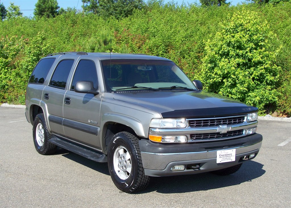 2003 Chevrolet Tahoe photo