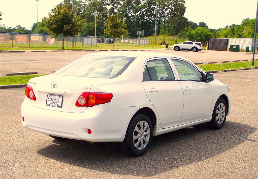 2009 Toyota Corolla - $6,990
