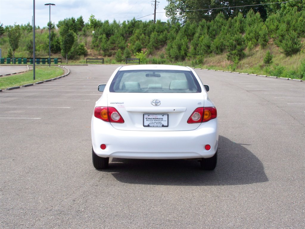 2009 Toyota Corolla - $6,990