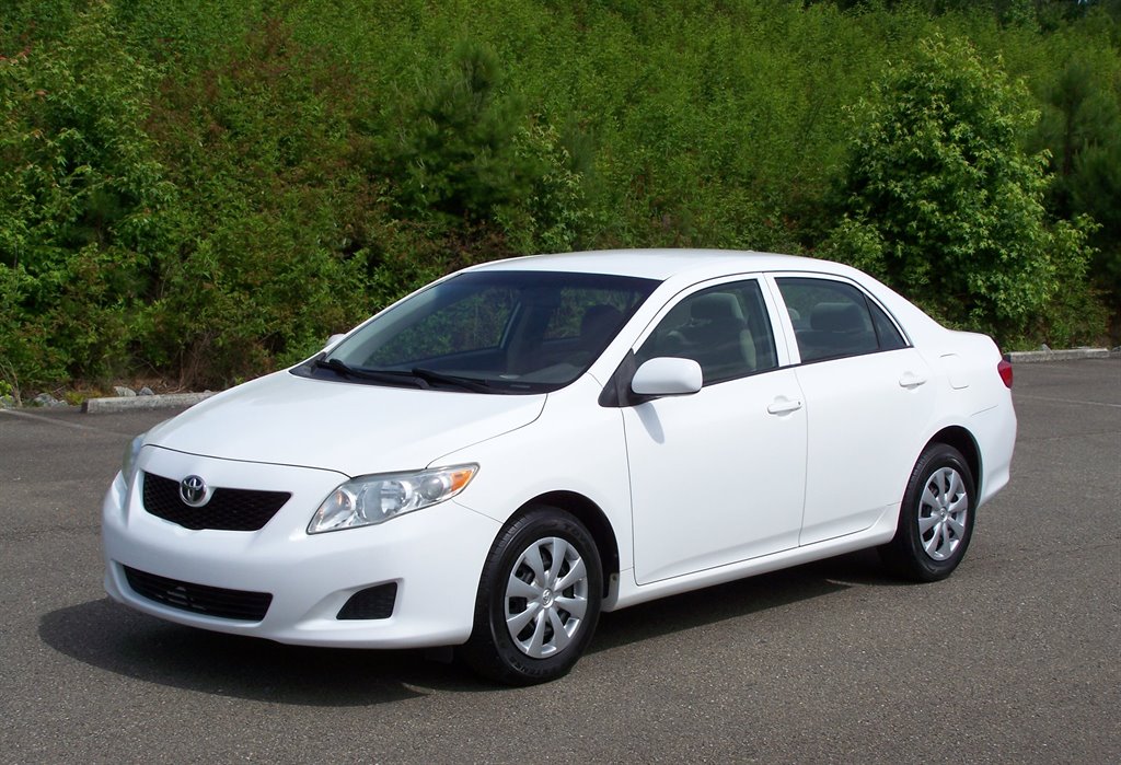 2009 Toyota Corolla - $6,990
