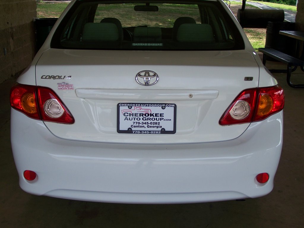2009 Toyota Corolla - $6,990