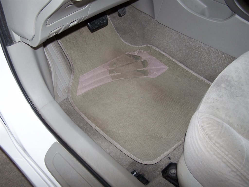 2009 Toyota Corolla LE photo