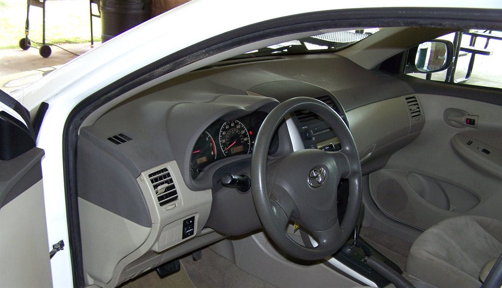 2009 Toyota Corolla - $6,990