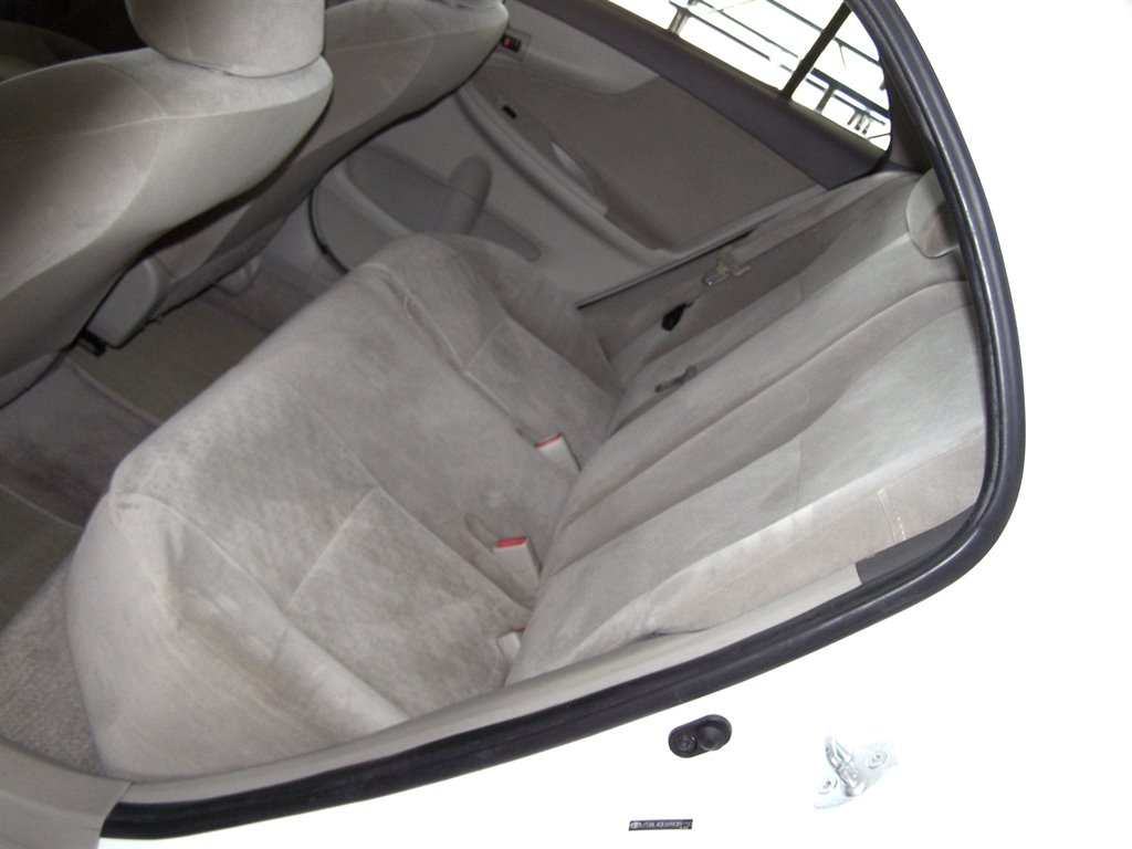 2009 Toyota Corolla LE photo