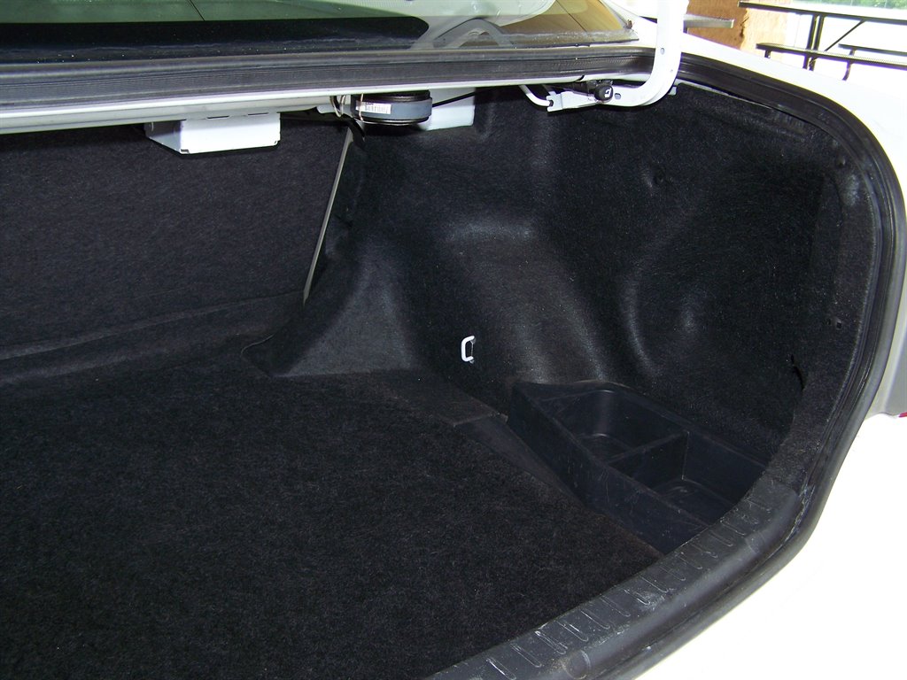 2009 Toyota Corolla LE photo