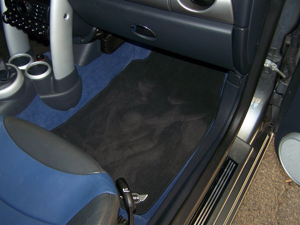 2003 MINI Cooper S photo