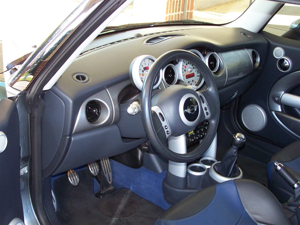 2003 MINI Cooper S photo