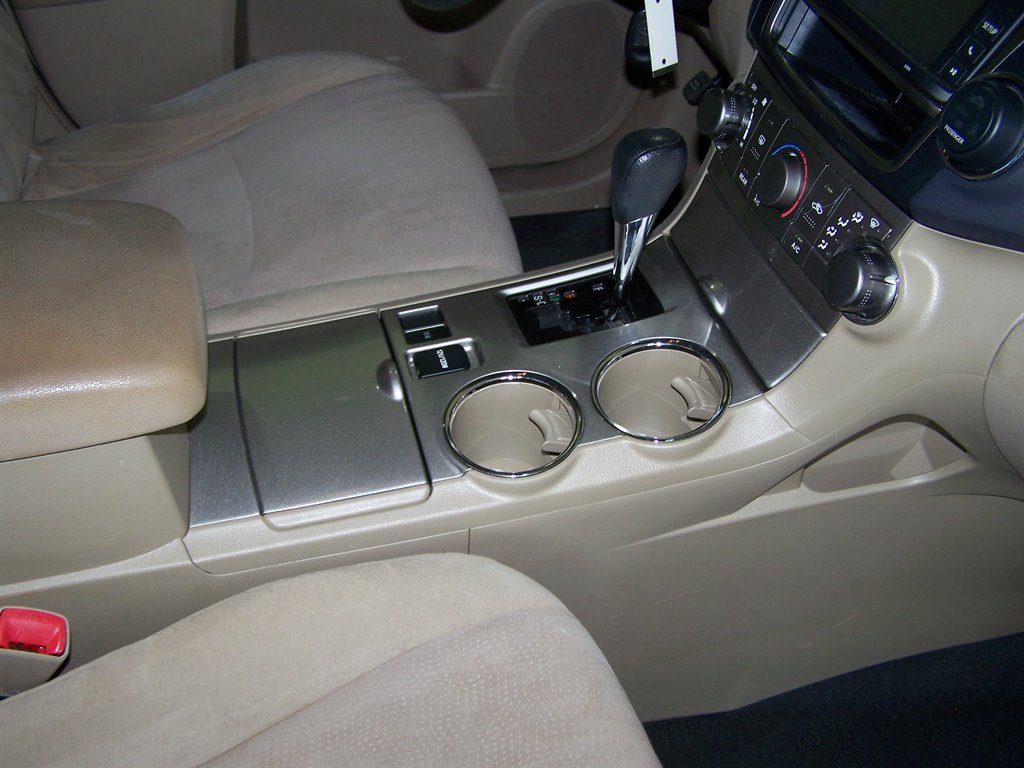 2013 Toyota Highlander photo