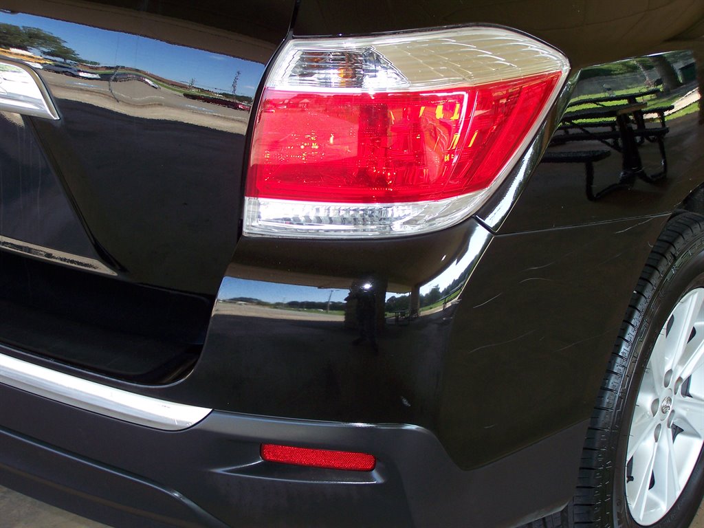 2013 Toyota Highlander photo