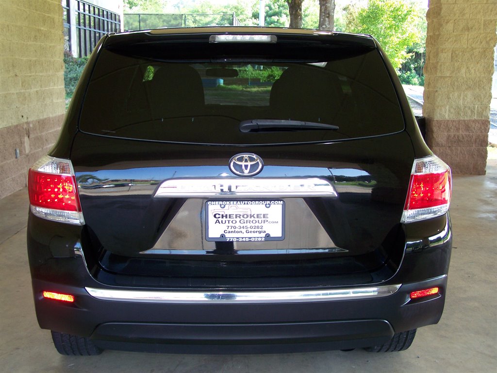 2013 Toyota Highlander - $10,890