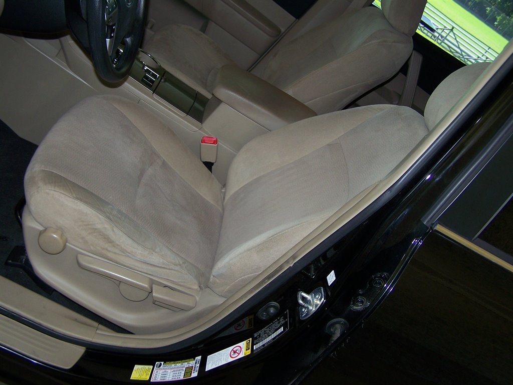 2013 Toyota Highlander - $10,890