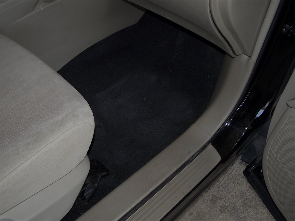2013 Toyota Highlander - $10,890