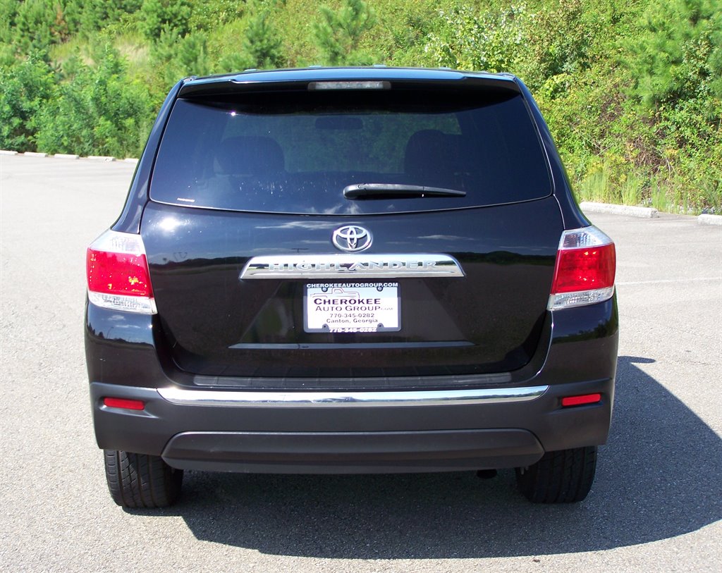 2013 Toyota Highlander - $10,890