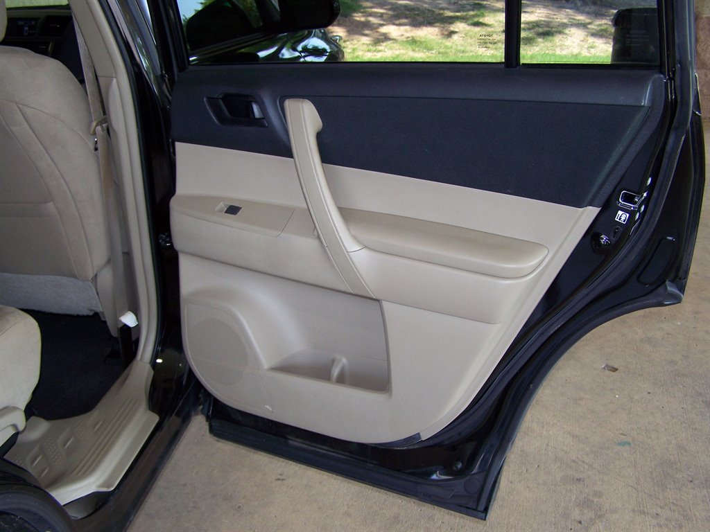 2013 Toyota Highlander photo