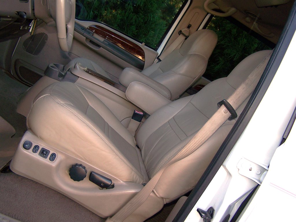 2001 Ford Excursion - $29,890