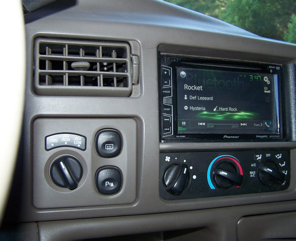 2001 Ford Excursion - $29,890