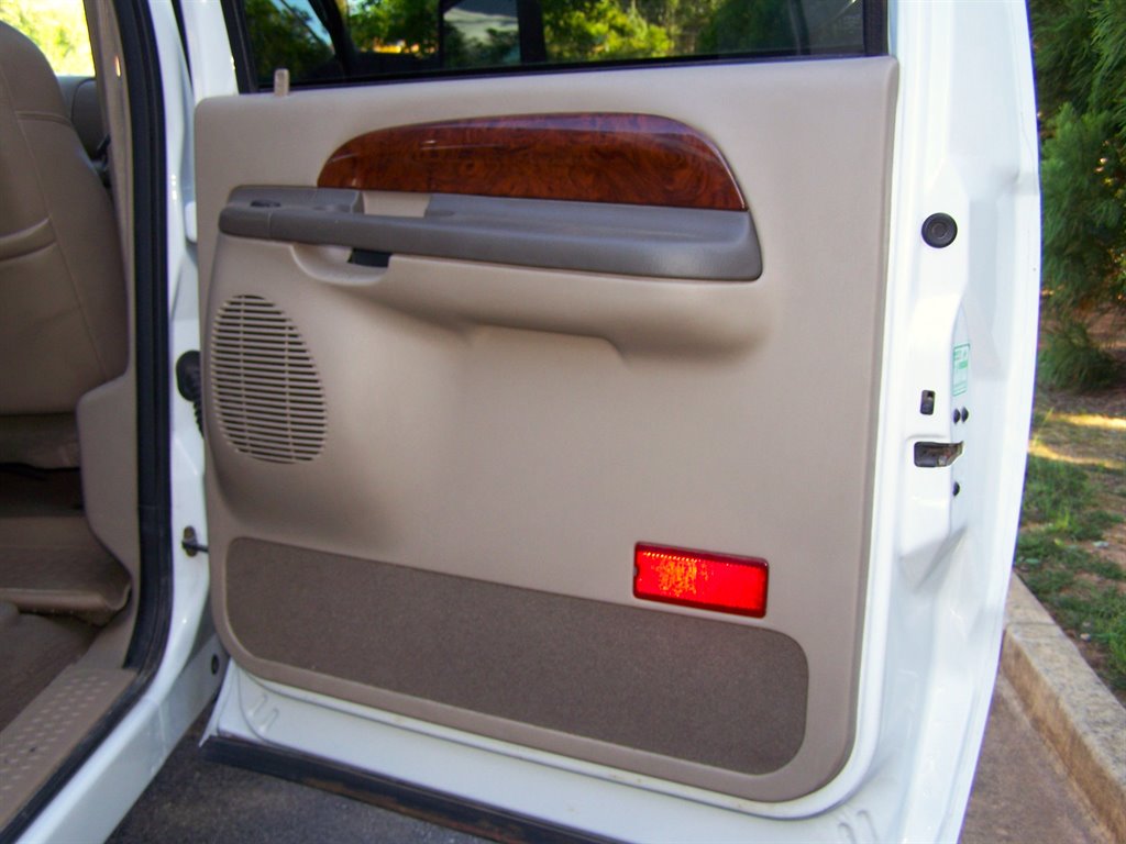 2001 Ford Excursion - $29,890
