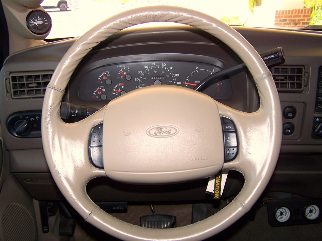2001 Ford Excursion - $29,890