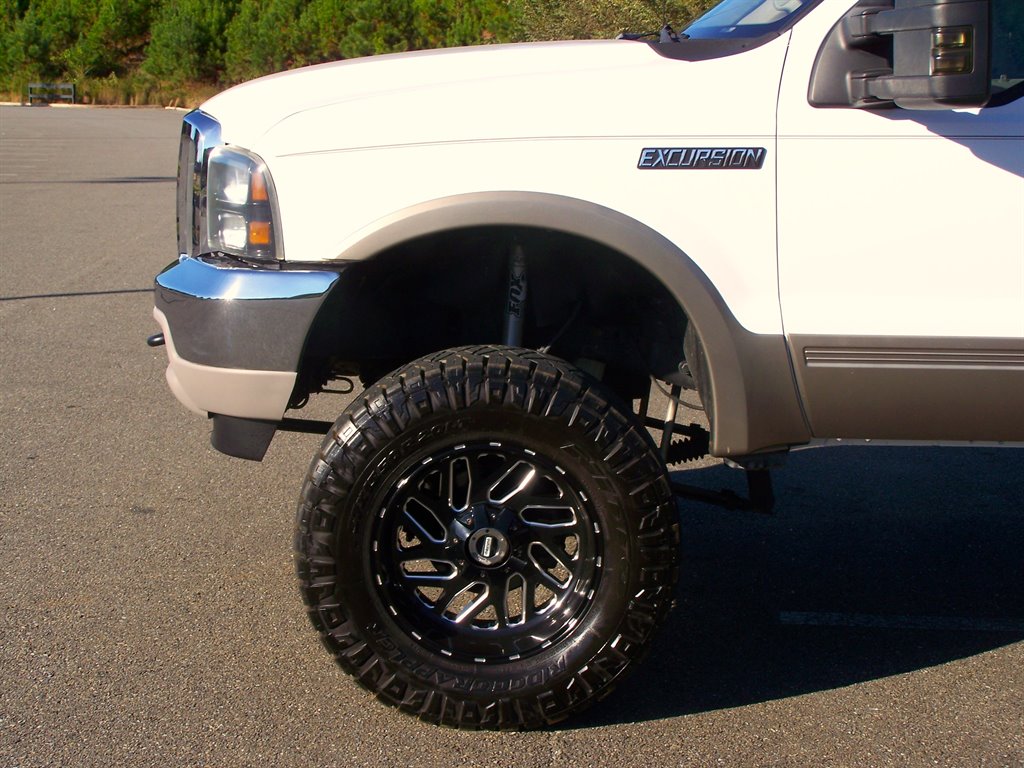 2001 Ford Excursion - $29,890