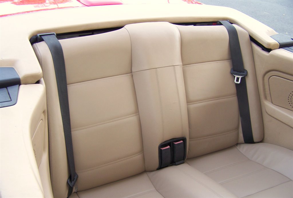1993 BMW 3-Series 325i photo
