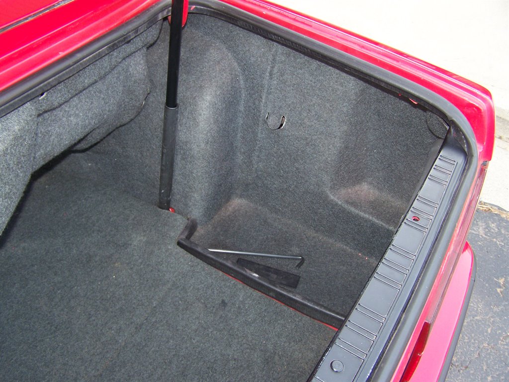 1993 BMW 3-Series 325i photo