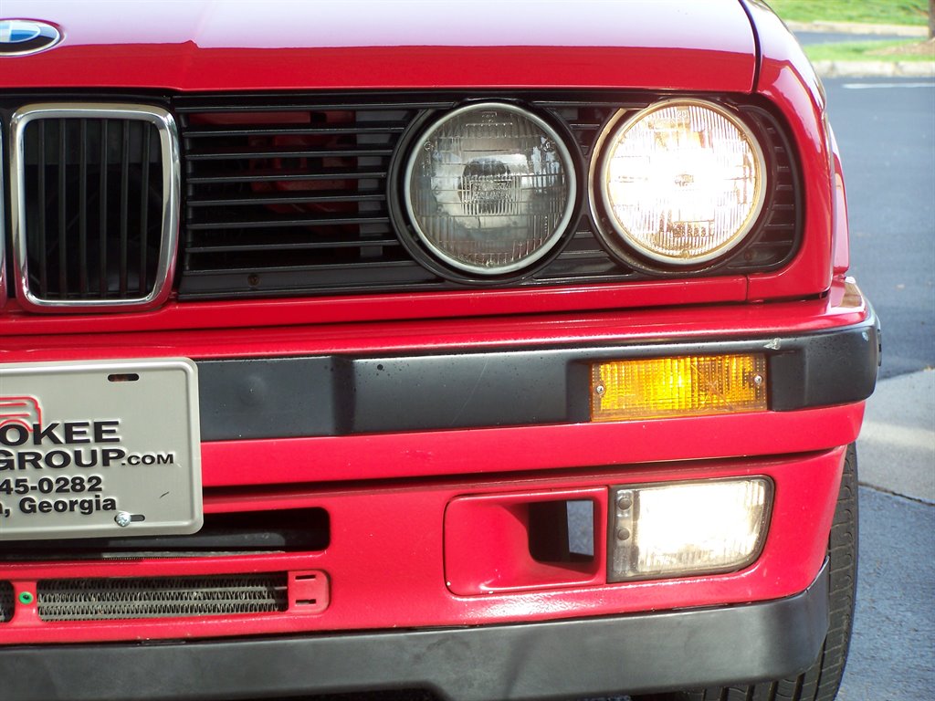 1993 BMW 3-Series 325i photo