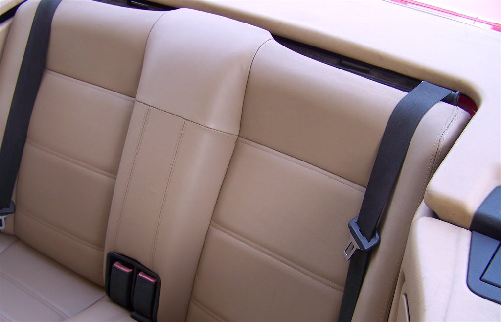 1993 BMW 3-Series 325i photo