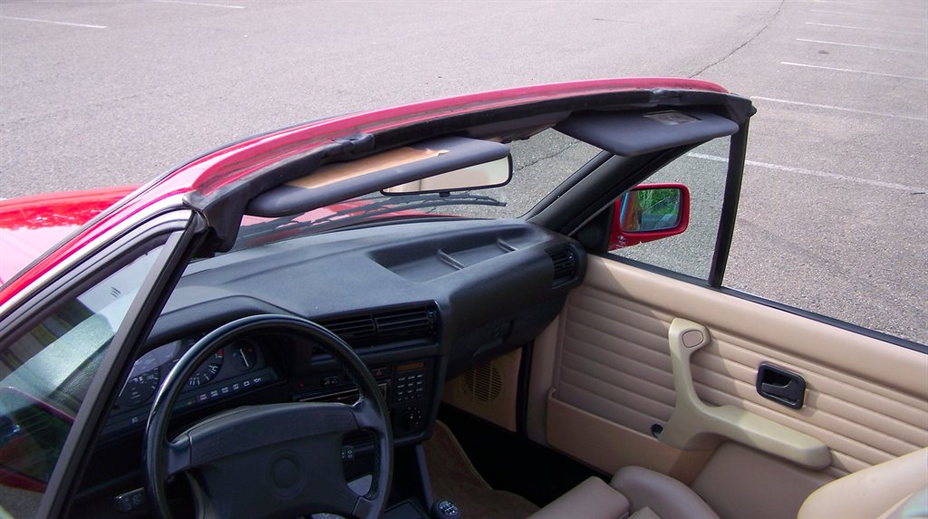 1993 BMW 3-Series 325i photo