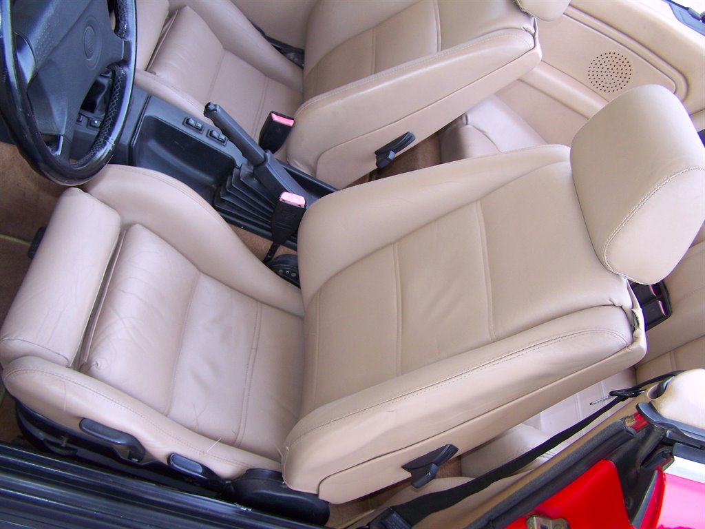 1993 BMW 3-Series 325i photo