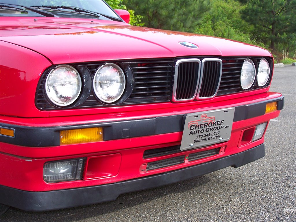 1993 BMW 3-Series 325i photo